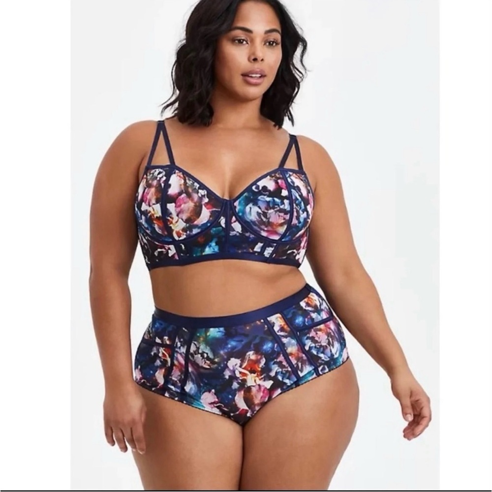 Torrid Blue Floral Galaxy Cutout High-Waist Brief NWT SZ 1 (14-16) - Picture 4 of 13